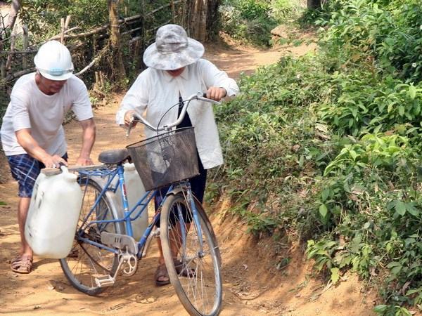 Nắng nóng gay gắt khắp ba miền, nhiệt độ lên tới 39 độ C