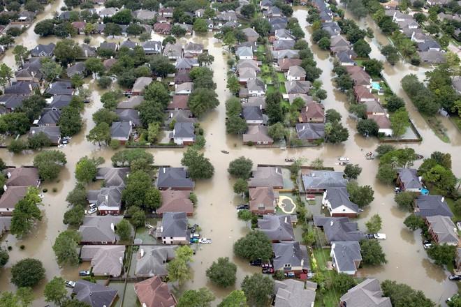 Nhà cửa bị ngập do bão Harvey tại Texas, Mỹ năm 2017 /// Ảnh: NBC