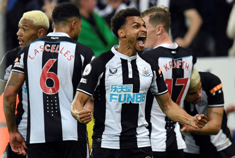 Newcastle gieo sầu cho hy vọng trở lại Champions League của Arsenal