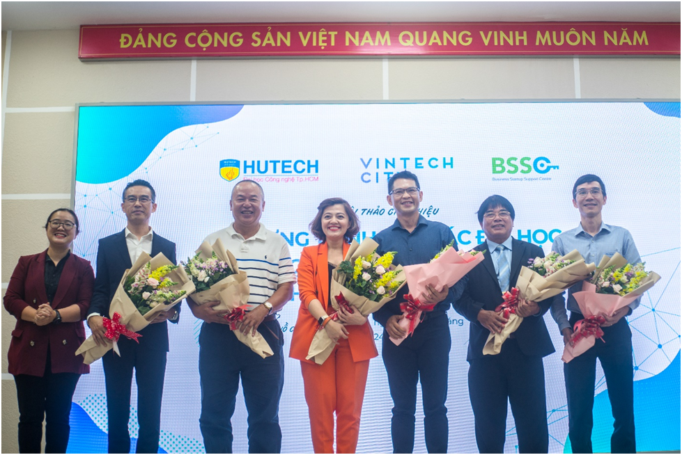 Sinh viên HUTECH nhận tài trợ khởi nghiệp 350 triệu đồng từ VinTech City