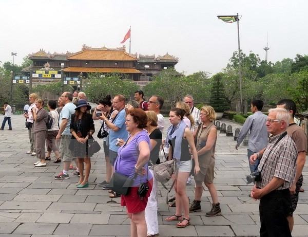 Nga hướng tới miễn thị thực du lịch song phương với Việt Nam