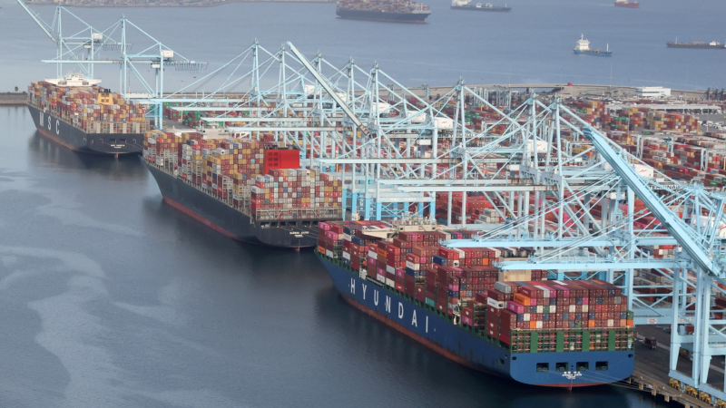 Nga vẫn thu hàng tỉ USD từ thương mại với Mỹ bất chấp cấm vận - ảnh 1