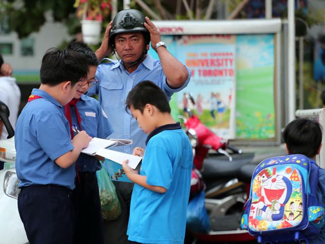 Hoạt động của đội sao đỏ ở một trường tiểu học tại TP.HCM  /// Ảnh: Đào Ngọc Thạch