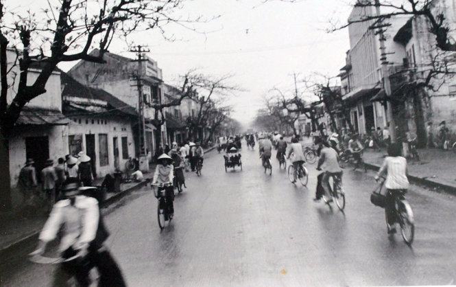 Ngắm ảnh Hà Nội đen trắng của nhiếp ảnh gia 99 tuổi