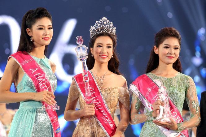 Ngắm Đỗ Mỹ Linh&nbsp;thi áo dài, áo tắm, dạ hội, ứng xử 