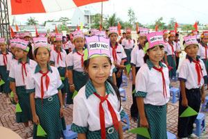 Ngày 12-8: Học sinh tựu trường năm học mới