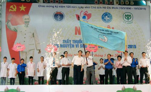 Ngày hội thầy thuốc trẻ làm theo lời Bác