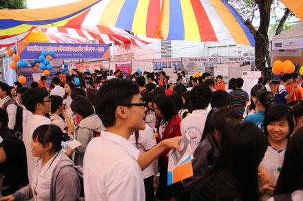Ngày hội Tư vấn Hướng nghiệp, Tuyển sinh năm 2015: Hứa hẹn nhiều thông tin “nóng”, bổ ích