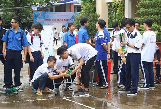 Sôi nổi Ngày hội tuổi trẻ sáng tạo