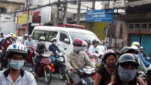 Nghe kể chuyện… đẻ rơi trên taxi