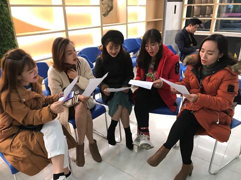 Nghệ sĩ Việt Nam sẵn sàng cho thượng đỉnh Mỹ-Triều - ảnh 1