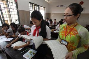 Nghĩ về một lối sống từ bài thơ khuyết danh