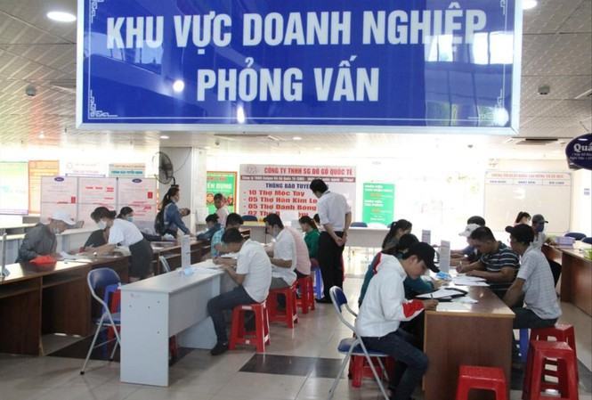 Các công ty cần nhiều lao động nhưng vẫn khó tuyển dụng. Ảnh minh họa: Hương Chi