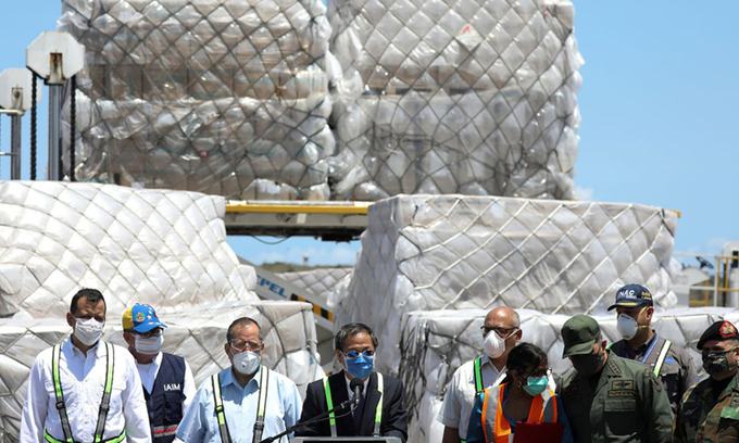 Đội ngoại giao chiến lang Trung Quốc tăng tốc