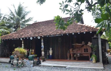 Ngôi nhà kỳ lạ chất đầy hàng ngàn đồ xưa ở... miền Tây - ảnh 2