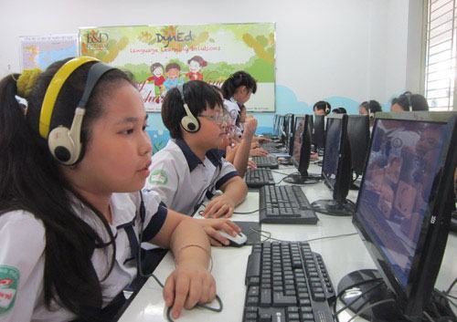 Học ngoại ngữ bằng công nghệ