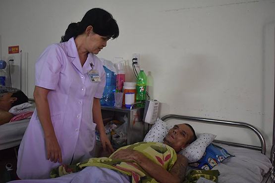 Bệnh viện Quân y 175: Cấp cứu ngư dân gặp nạn trên quần đảo Trường Sa