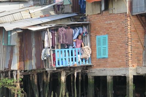 Người dân khen Bí thư Thăng đẹp trai, sẵn sàng di dời - ảnh 2