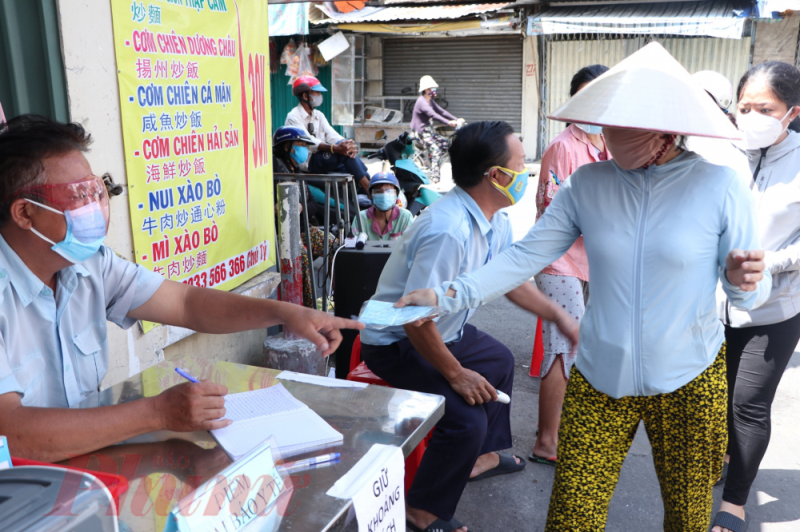 Người dân TPHCM sẽ dùng phiếu mua hàng có mã QR