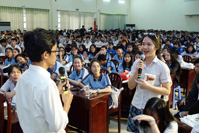 Người thành đạt chọn ngành học theo ước mơ hay thực tế ?