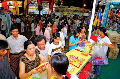 Người Việt dùng hàng Việt: Phải thay đổi được tâm lý “sính ngoại”