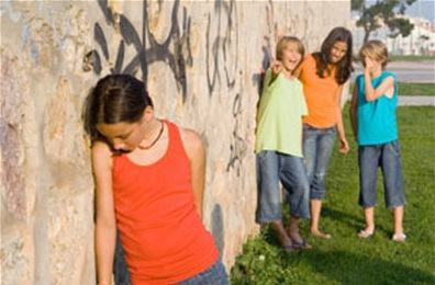 Nguy hiểm dạy trẻ bằng… “bêu xấu”