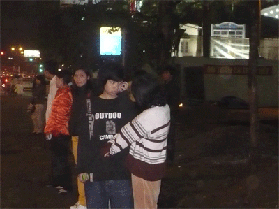 Nguy hiểm “rình” nữ sinh làm thêm buổi tối