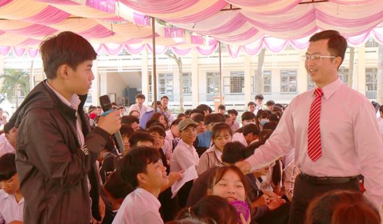 Học sinh Bình Phước tiếp cận kỷ nguyên công nghiệp 4.0