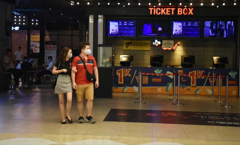 Nhà hát, rạp phim và giấc mơ sáng đèn