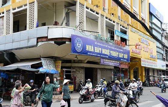 Các thiết chế văn hóa đang bị… bỏ rơi