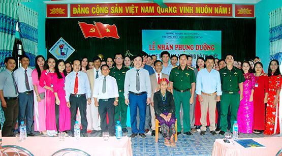 Trường tiểu học nhận chăm sóc mẹ Việt Nam anh hùng