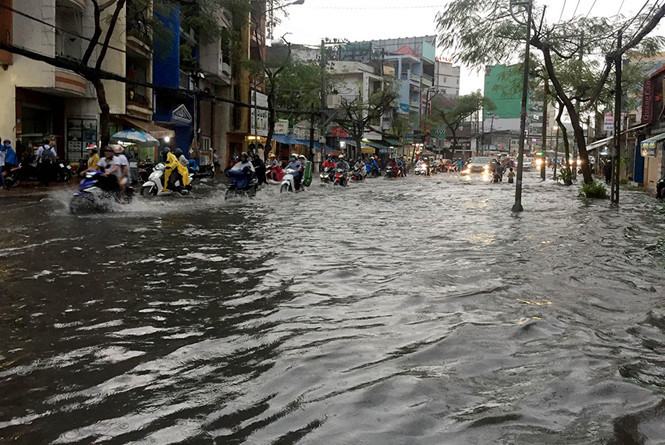 Nhiều biện pháp cấp bách chống ngập cho TP.HCM