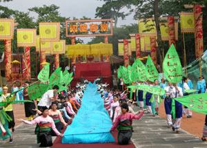 Nhiều hoạt động trong lễ hội Lam Kinh