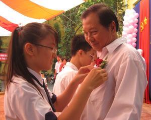 Nhiều hoạt động trong lễ tri ân và trưởng thành