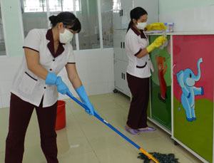 Nhiều lớp học phải đóng cửa vì bệnh tay chân miệng