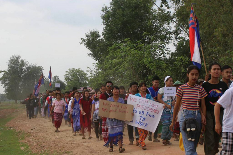 Nhiều người Myanmar bỏ trốn vào rừng tránh bạo lực