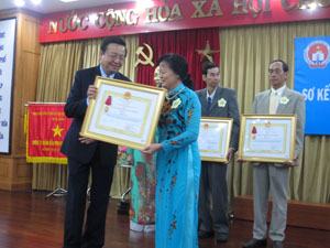 Nhiều trường ngoài công lập thiếu trang thiết bị dạy học