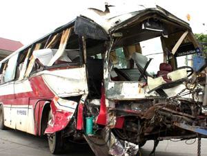 Nhiều vụ tai nạn giao thông nghiêm trọng do xe khách