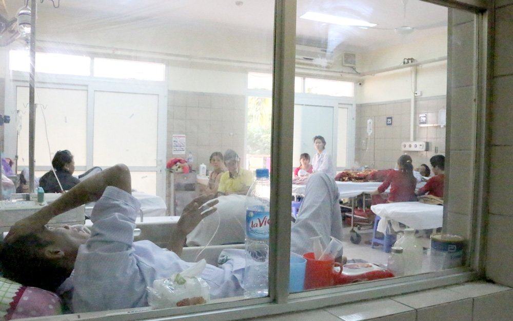 Hơn 20 ca tự tử bằng thuốc diệt chuột, diệt cỏ trong Tết