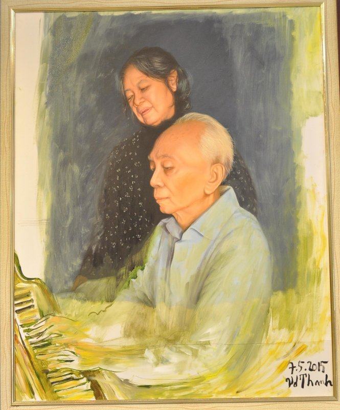 Tranh sơn dầu Đại tướng chơi đàn piano bên phu nhân