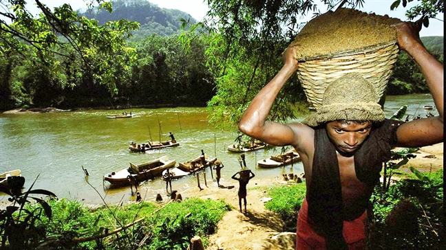 Nhu cau 50 ty tan/nam  khien the gioi...  can dan nguon cat