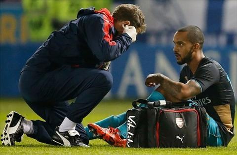 Những cầu thủ đáng phải rời Arsenal nhất vào lúc này