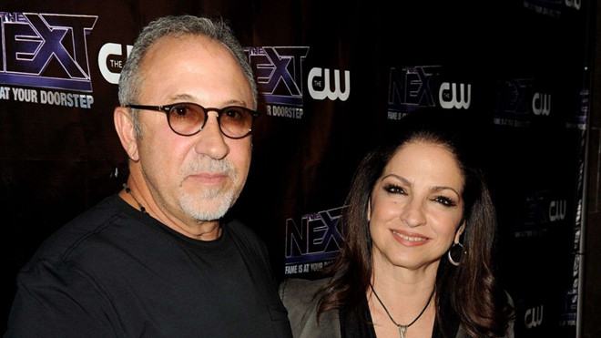 Những chương trình biểu diễn trực tuyến tuyệt đỉnh giữa mùa dịch - ảnh 1