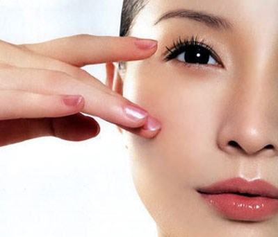 Những dấu hiệu sớm từ mắt cho biết bạn đã mắc bệnh nguy hiểm