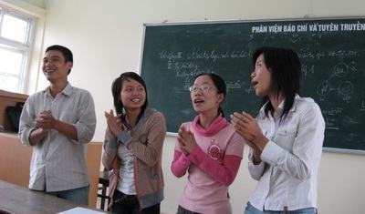 Bữa tiệc Cây nhà lá vườn nhân ngày 20/10