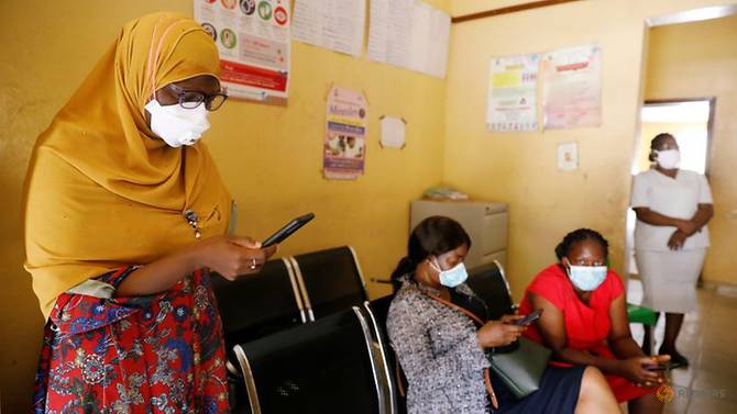 Nigeria tìm thấy thêm một biến thể virus mới, Anh áp đặt lệnh hạn chế nghiêm ngặt