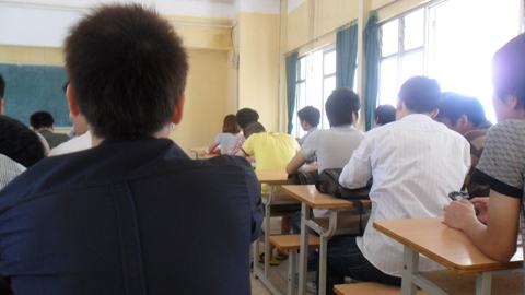 Nở rộ lớp học cải thiện điểm cho sinh viên