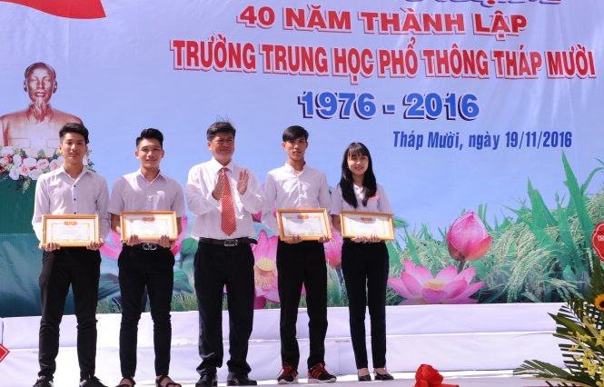 “Nobel mini” ở Trường THPT Tháp Mười 