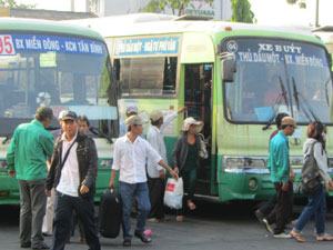Nỗi niềm tài xế xe buýt: Kỳ cuối: Lao đao xe buýt liên tỉnh