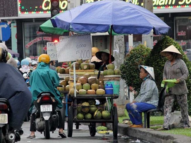 Nói thuế tăng không đụng đến người nghèo phải có căn cứ